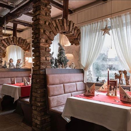 Hotel Restaurant Jaegerhof Kerpen  Exteriör bild