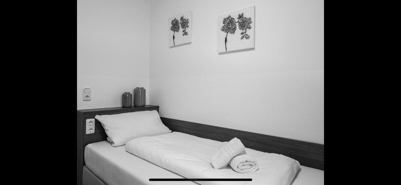 Hotel Restaurant Jaegerhof Kerpen  Exteriör bild